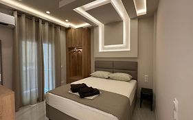 Lush Studio Apartment